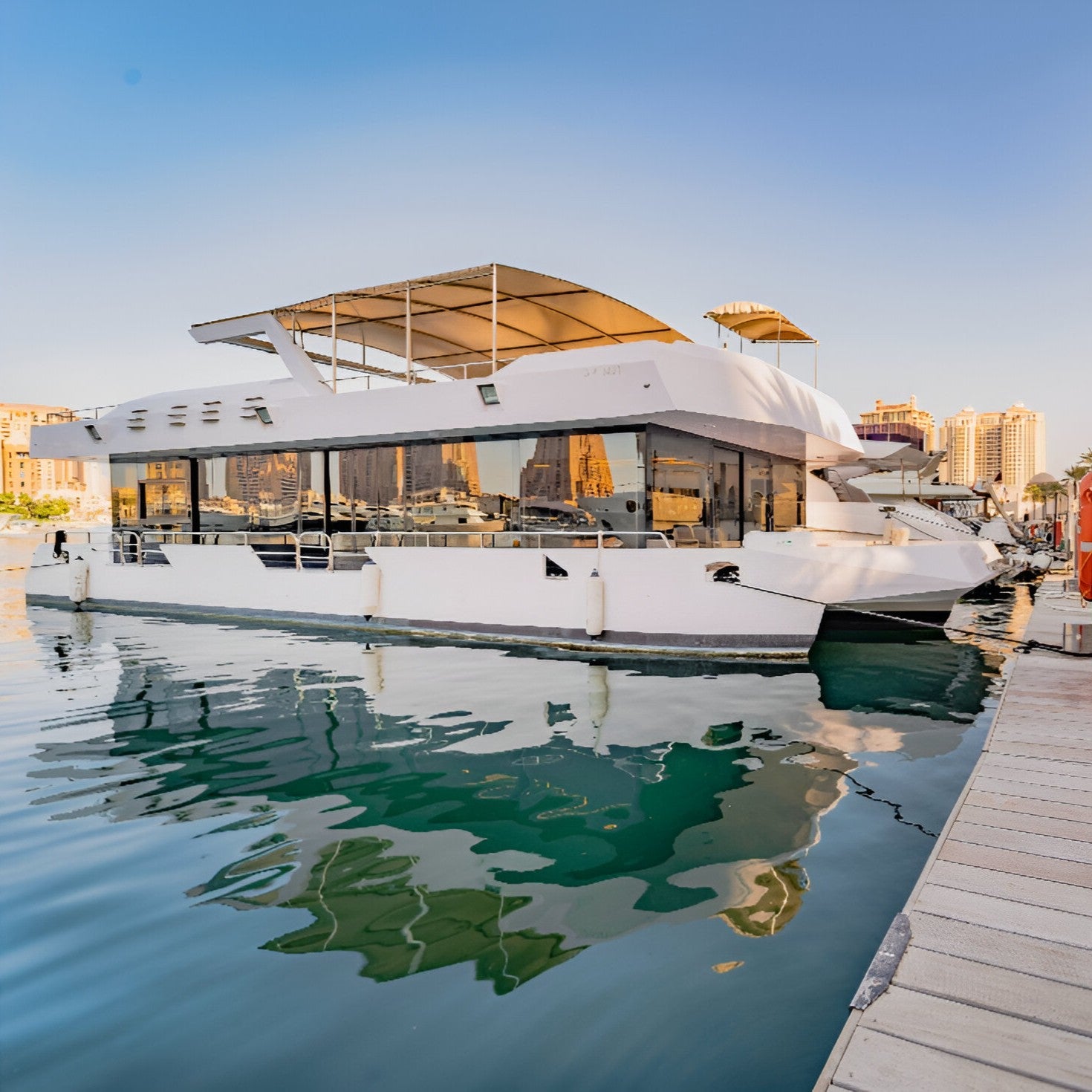 Tawash House Boat — Three-bedroom houseboat with crew